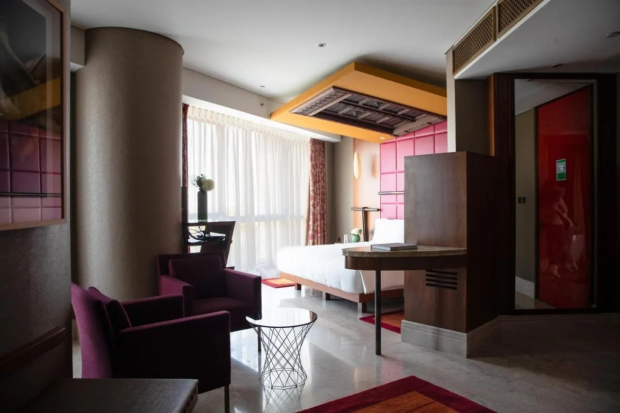 Отель Jumeirah Creekside Дубай