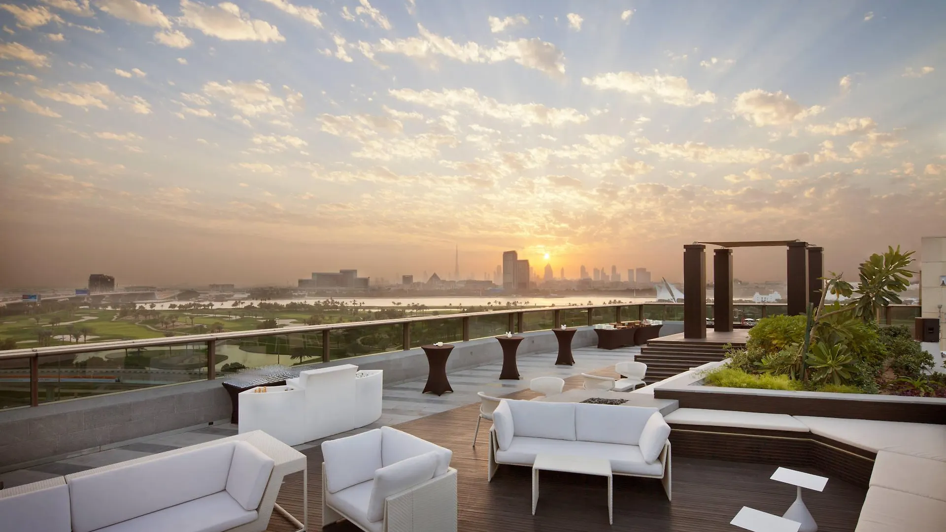 Jumeirah Creekside Dubai Otel
